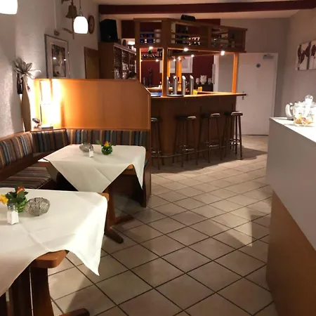 & Restaurant Blume *
